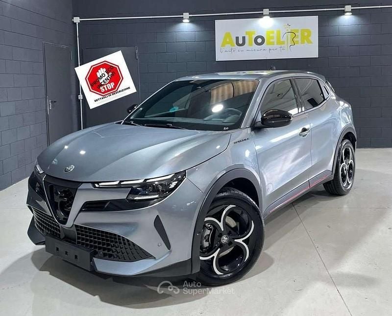 Nuova Alfa Romeo Junior Edizione Speciale 136 CV (100 kW) 2026 Gray SUV