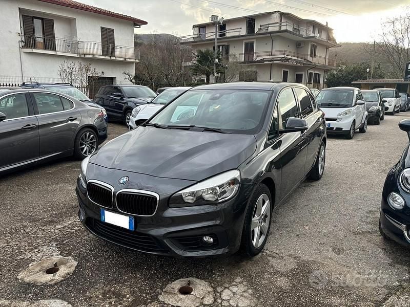 Usata BMW 216 Sport Line 95 CV (69 kW) 2016 Grigio Monovolume