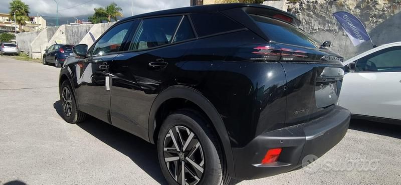 Nuova Peugeot 2008 Style 100 CV (73 kW) 2025 Grigio SUV