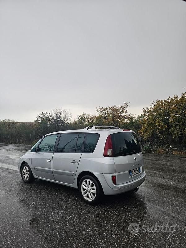 Usata Renault Espace 175 CV (128 kW) 2007 Grigio Monovolume