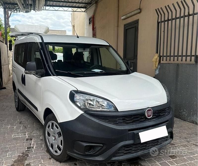 Usata Fiat Doblò Pop 95 CV (69 kW) 2017 Bianco Monovolume