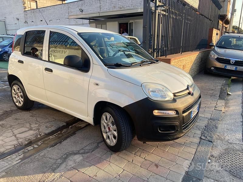 Usata Fiat Panda Easy 86 CV (63 kW) 2014 Bianco Utilitaria