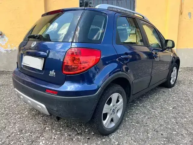 Usata Fiat Sedici Dynamic 119 CV (87 kW) 2007 Blu SUV