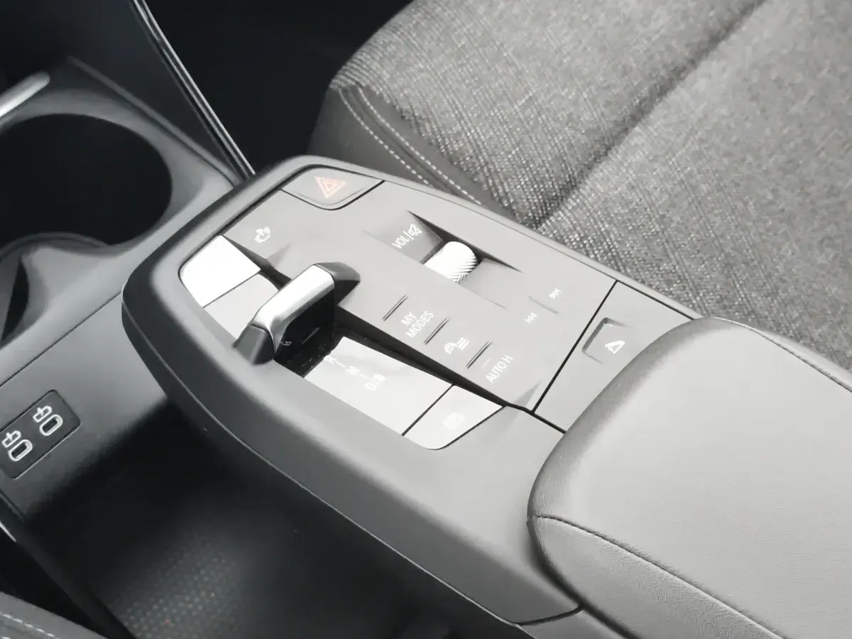 Usata BMW iX1 Comfort Edition 150 kW (204 CV) 2025 Alpin white SUV