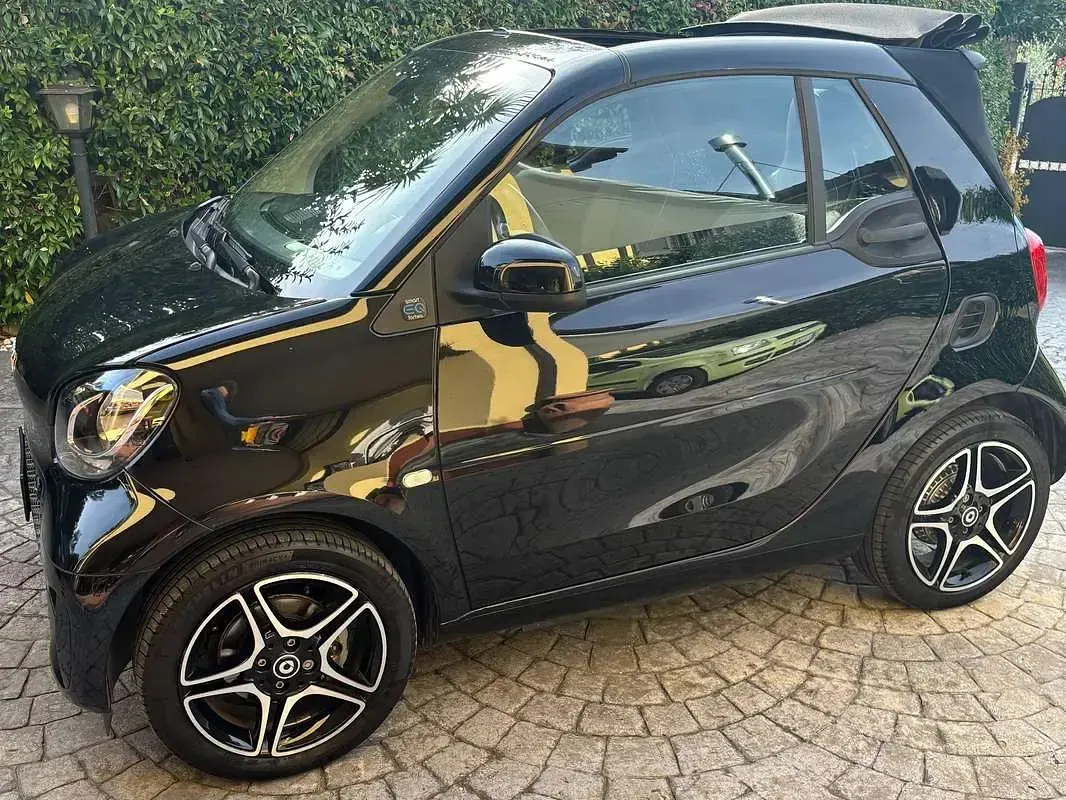 Usata Smart ForTwo Electric Drive 41 kW (56 CV) 2022 Cabrio