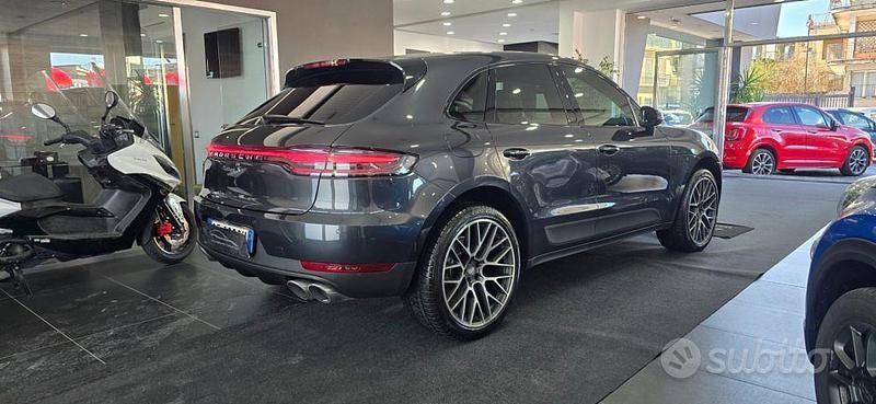 Usata Porsche Macan 354 CV (260 kW) 2021 Grigio scuro SUV