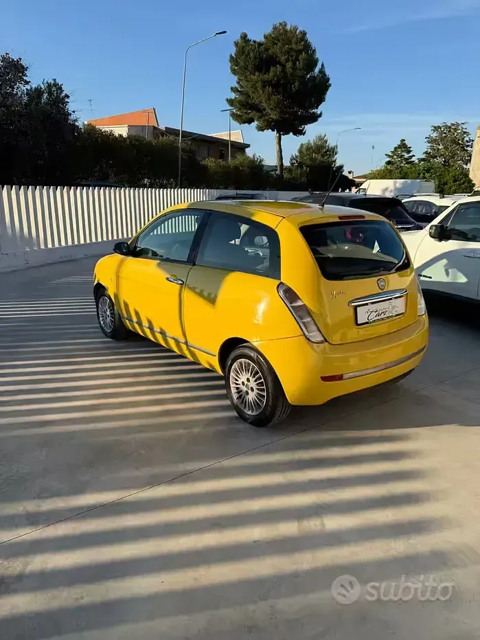 Usata Lancia Ypsilon 77 CV (56 kW) 2009 Giallo Utilitaria