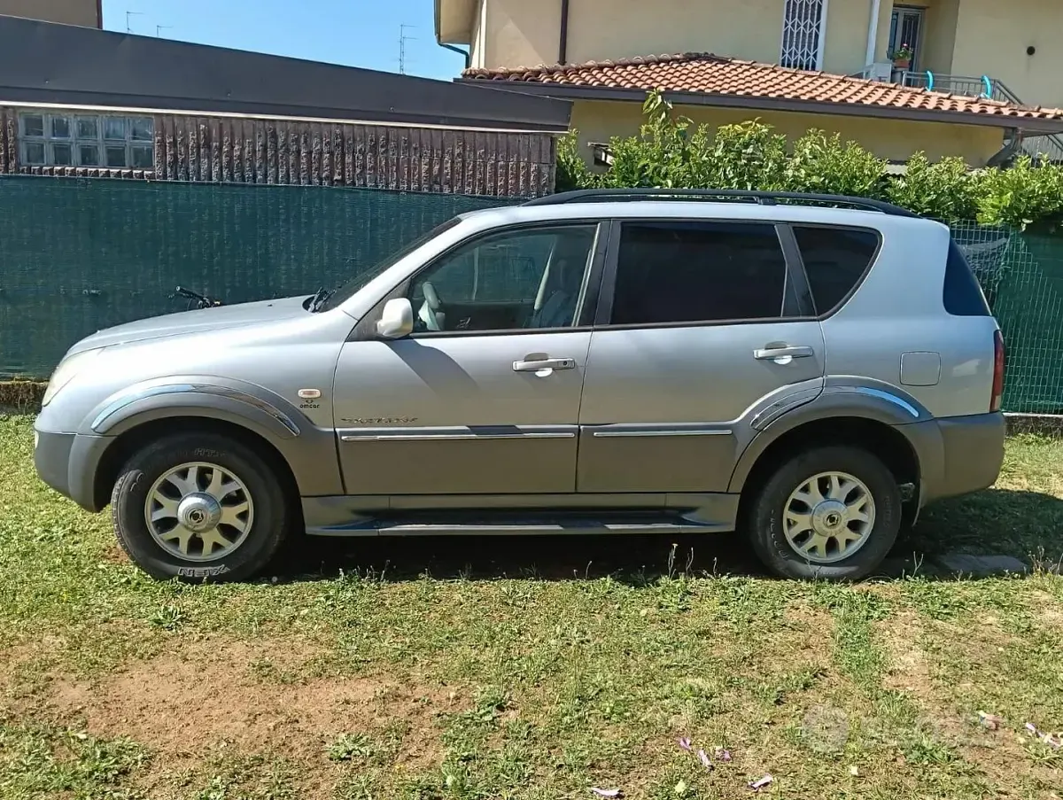 Usata SsangYong Rexton 165 CV (121 kW) 2005 SUV