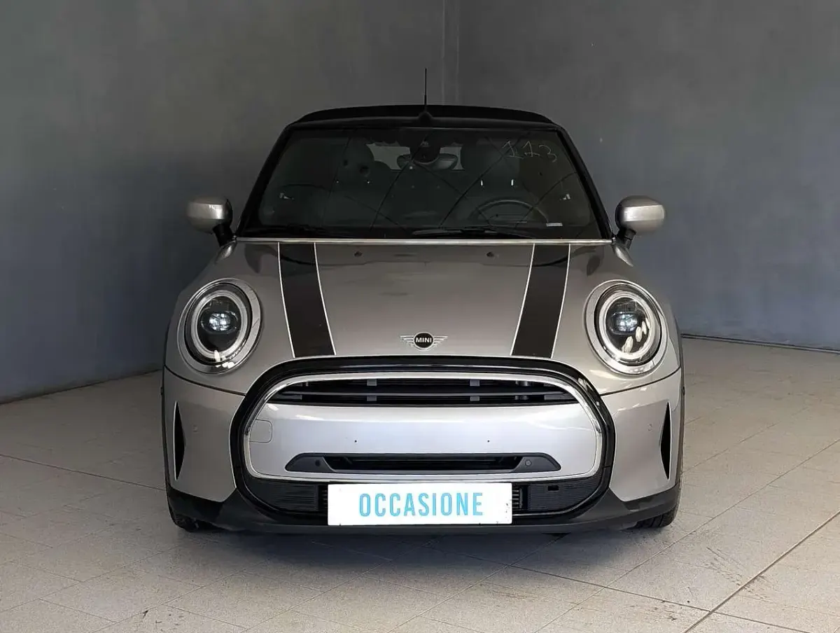 Usata Mini Cooper Cabriolet Premium Plus 136 CV (100 kW) 2023 Argento Cabrio