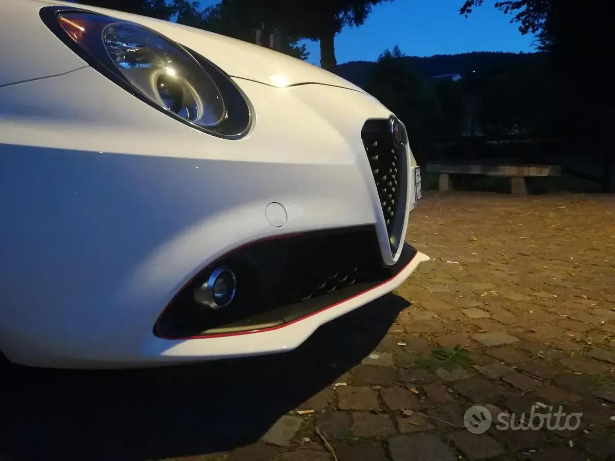 Usata Alfa Romeo MiTo 120 CV (88 kW) 2018 Bianco Utilitaria