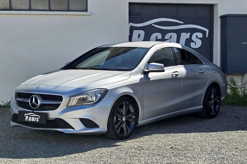 Usata Mercedes CLA180 109 CV (80 kW) 2015 Argento Berlina
