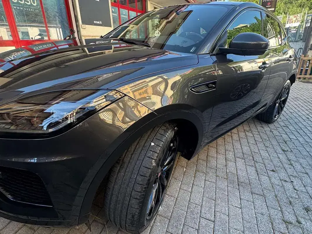 Usata Jaguar E-Pace 163 CV (119 kW) 2022 Grigio SUV