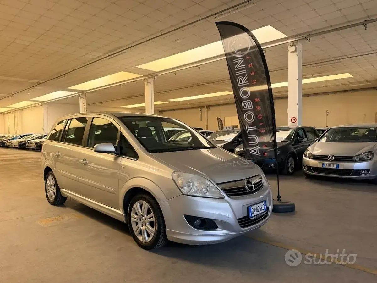 Usata Opel Zafira Cosmo 94 CV (69 kW) 2008 Monovolume