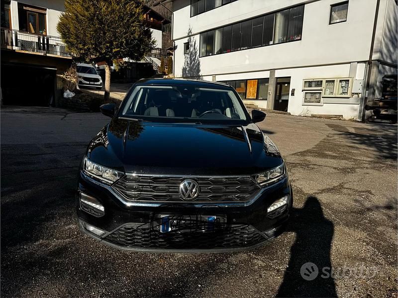 Nero Usata 2018 VW T-Roc Advance SUV | 15.200 € (Ottimo prezzo) - Immagine 1/4