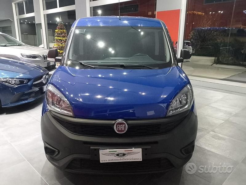 Usata Fiat Doblò Business 105 CV (77 kW) 2020 Blu Monovolume