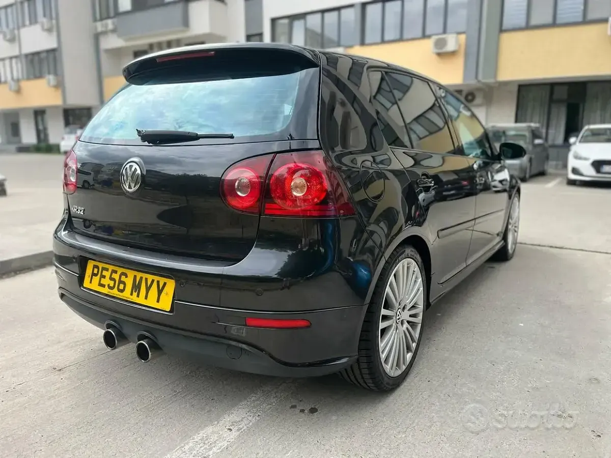 Usata VW Golf IV R 250 CV (183 kW) 2006 Berlina