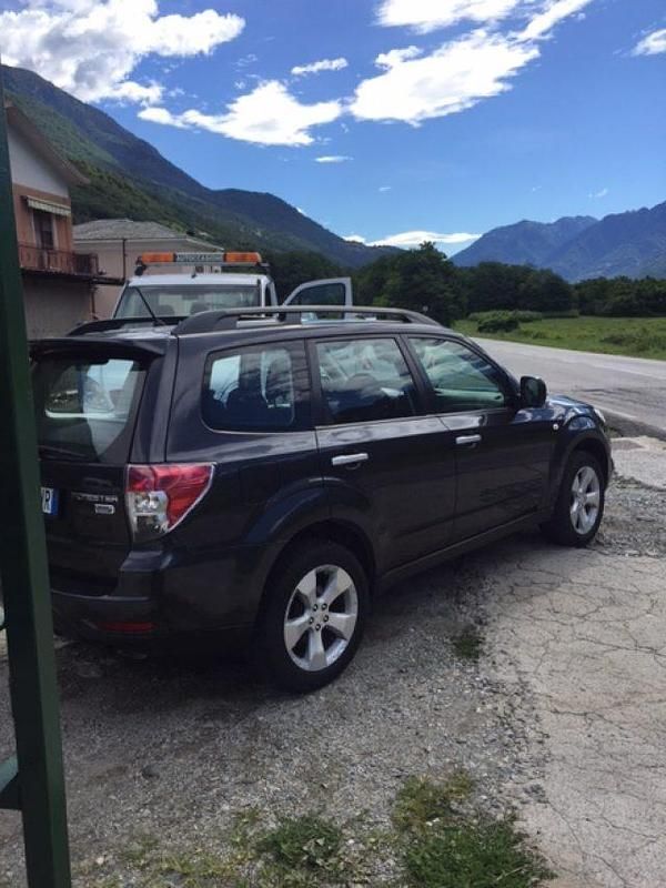 Usata Subaru Forester 241 CV (177 kW) 2009 Nero metallizzato SUV
