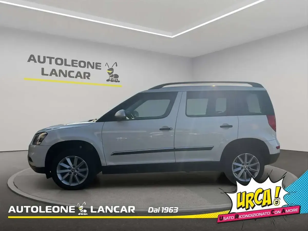 Käytetty Skoda Yeti GreenLine 105 HP (77 kW) 2015 Valkoinen Katumaasturi