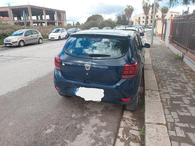 Usata Dacia Sandero 90 CV (66 kW) 2020 Blu Utilitaria