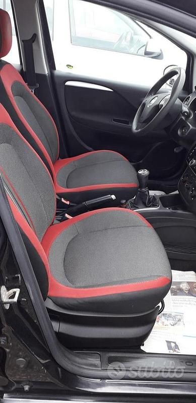 Nero Usata 2012 Fiat Grande Punto S Due volumi | 4950 € (Molto cara) - Immagine 1/4