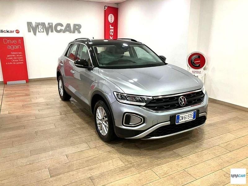 Grigio Usata 2023 VW T-Roc Life SUV | 22.000 € (Ottimo prezzo) - Immagine 1/4