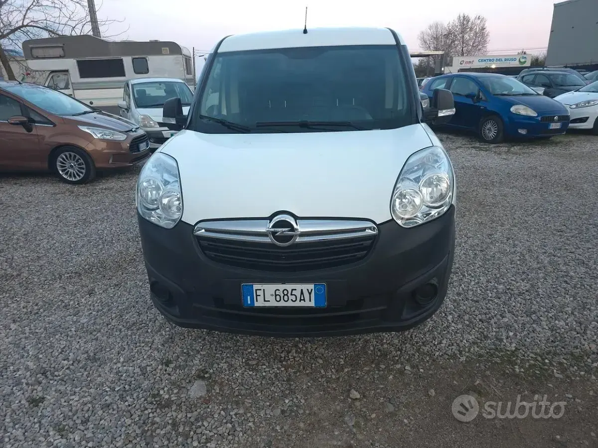 Usata Opel Combo 95 CV (69 kW) 2017 Bianco Monovolume