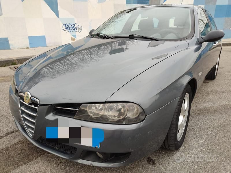 Usata Alfa Romeo 156 140 CV (102 kW) 2004 Grigio Station wagon