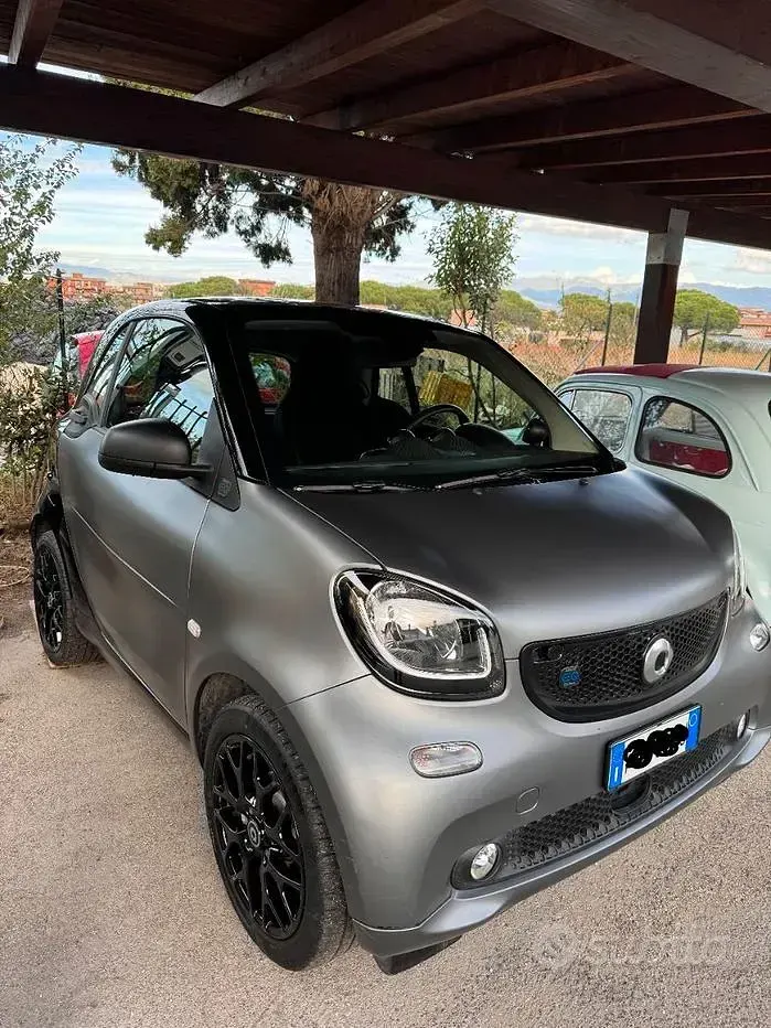 Usata Smart ForTwo Electric Drive 60 kW (82 CV) 2019 Grigio Utilitaria