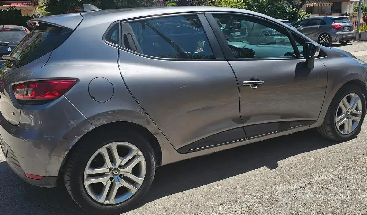 Usata Renault Clio IV 75 CV (55 kW) 2013 Berlina