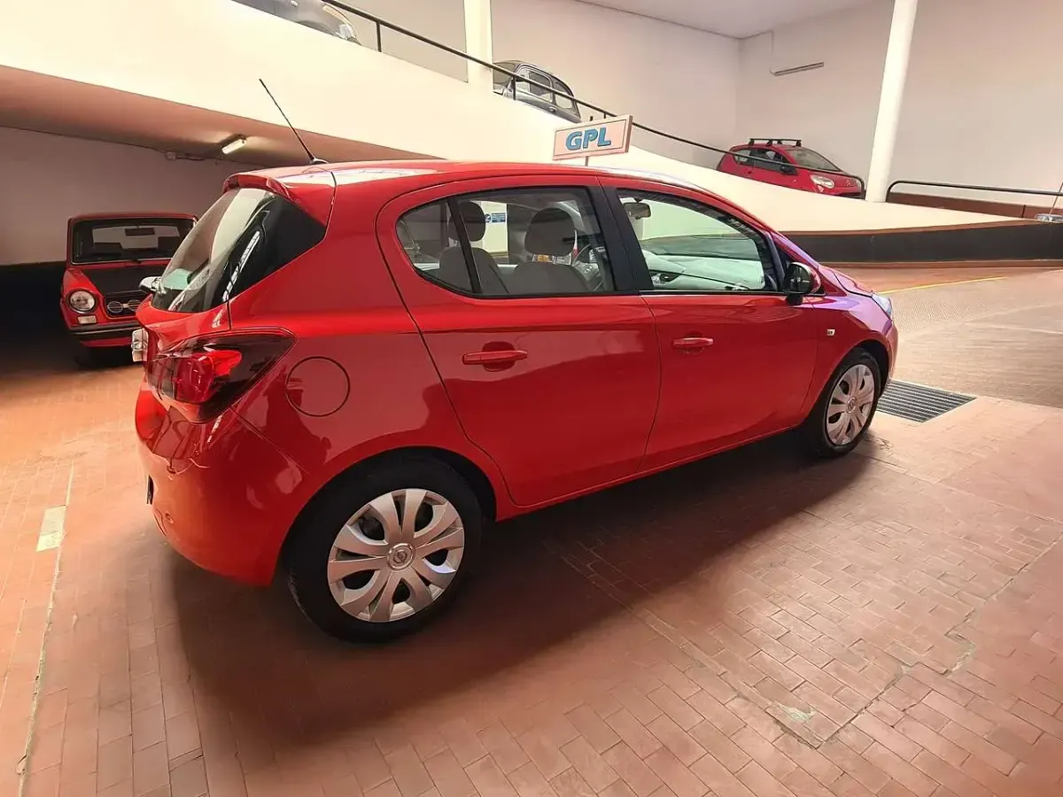 Usata Opel Corsa 90 CV (66 kW) 2016 Rosso Utilitaria