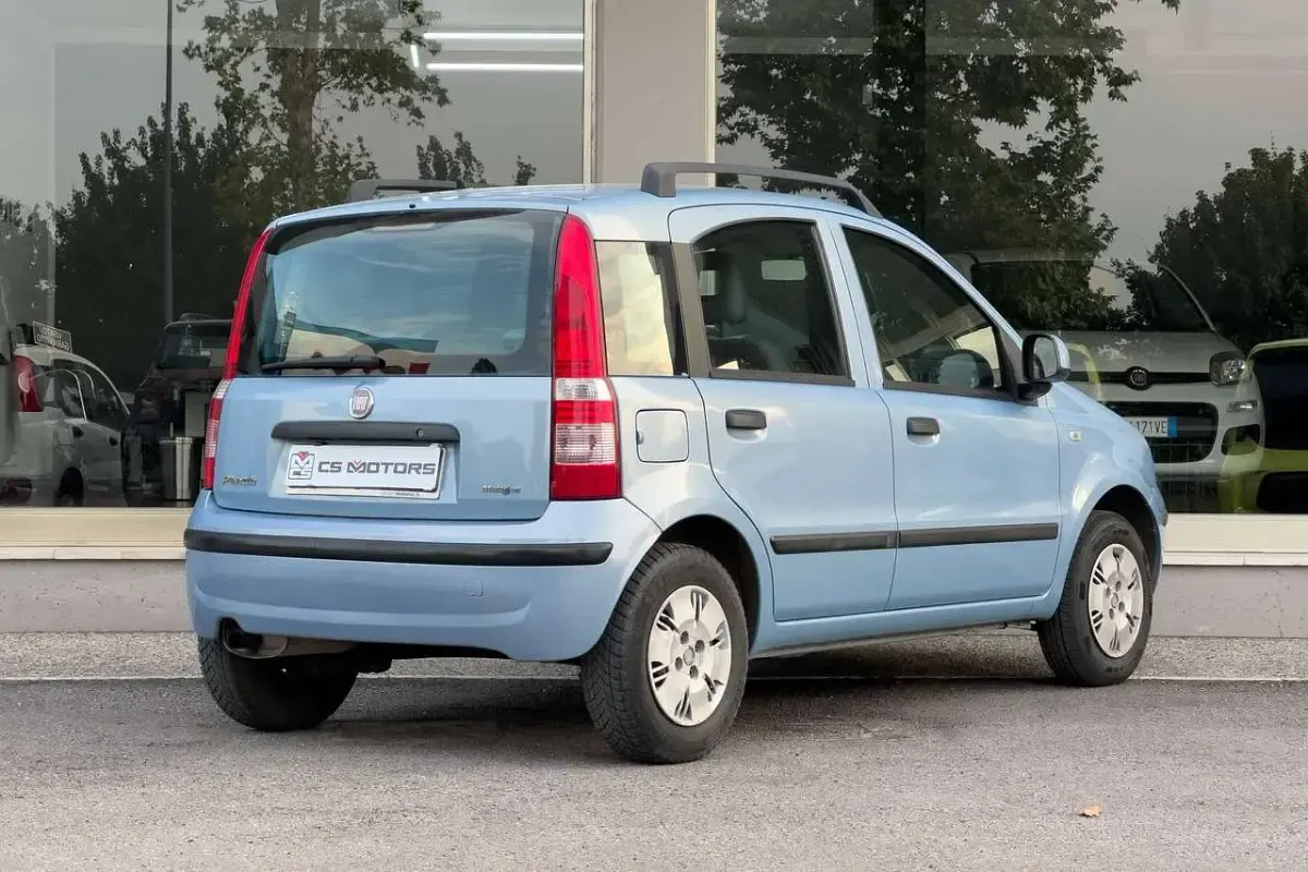 Usata Fiat Panda Dynamic 69 CV (50 kW) 2009 Blu/azzurro Utilitaria