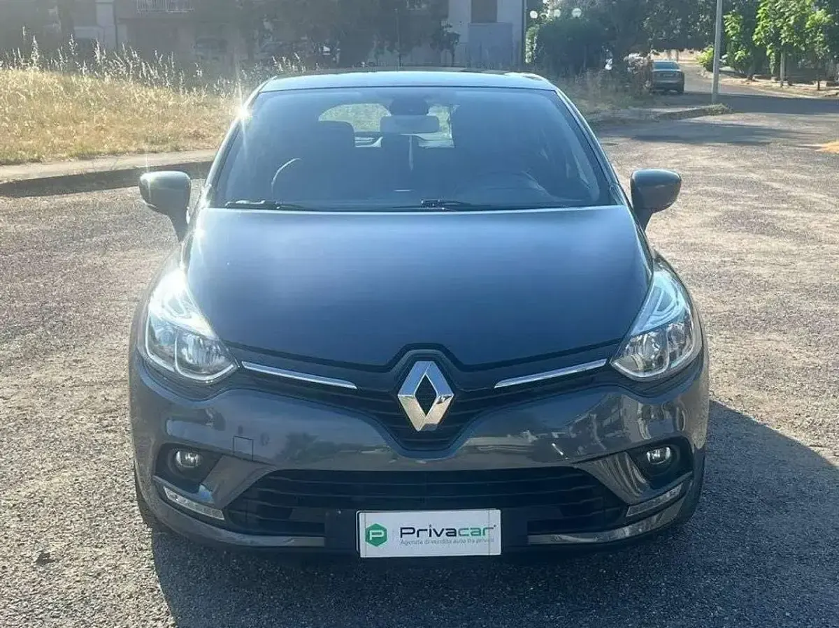 Usata Renault Clio IV 90 CV (66 kW) 2019 Grigio Berlina