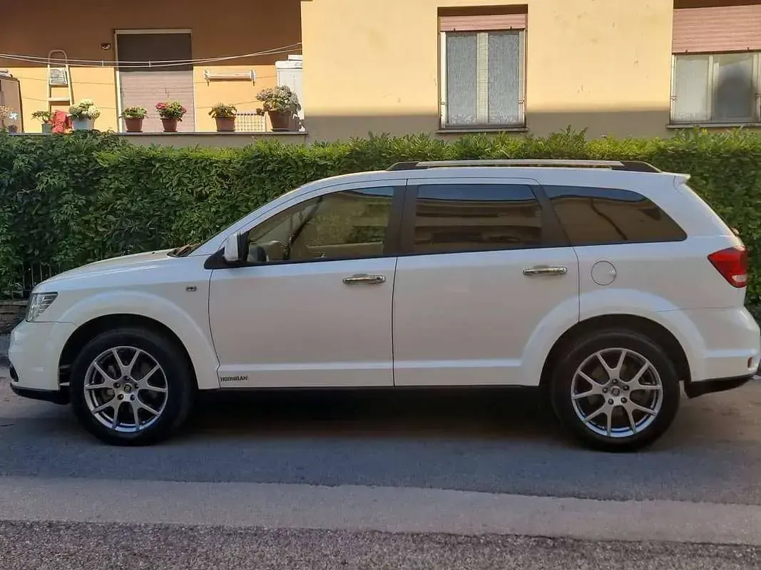 Usata Fiat Freemont Lounge 170 CV (125 kW) 2015 Bianco SUV