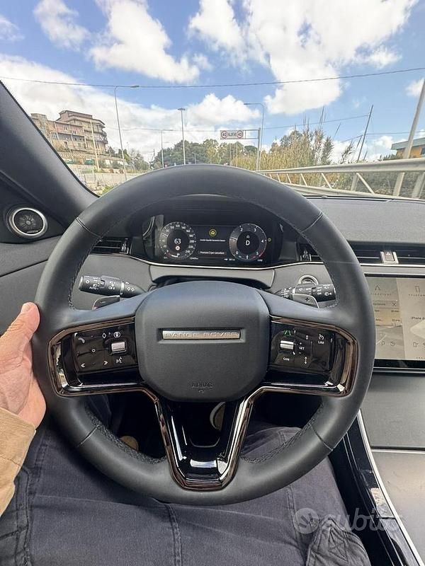 Usata Land Rover Range Rover evoque 200 CV (147 kW) 2024 Nero SUV