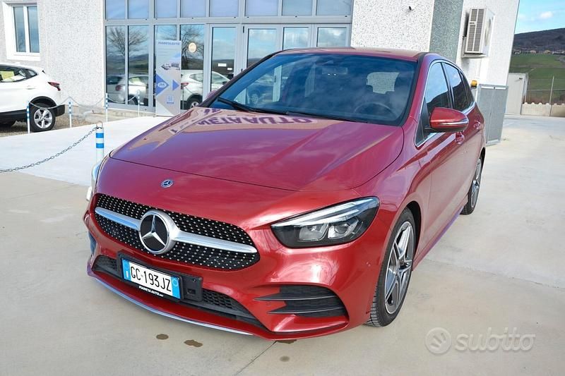 Rosso Usata 2020 Mercedes B160 Premium Monovolume | 18.900 € (Buon prezzo) - Immagine 1/4