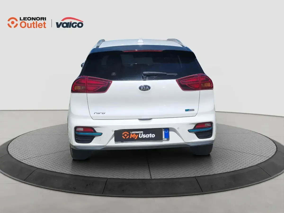 Usata Kia e-Niro 11 kW (15 CV) 2021 Bianco SUV