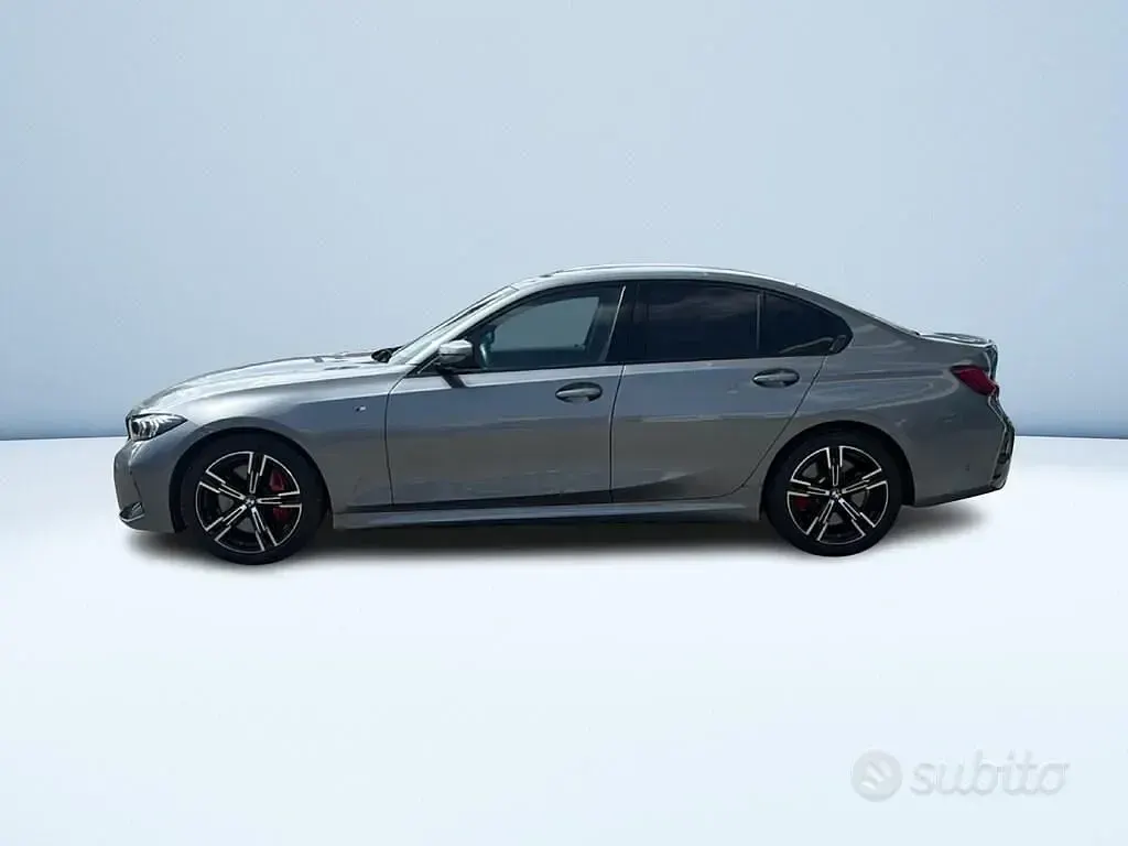 Usata BMW 320 M Sport 190 CV (139 kW) 2025 Grigio Berlina