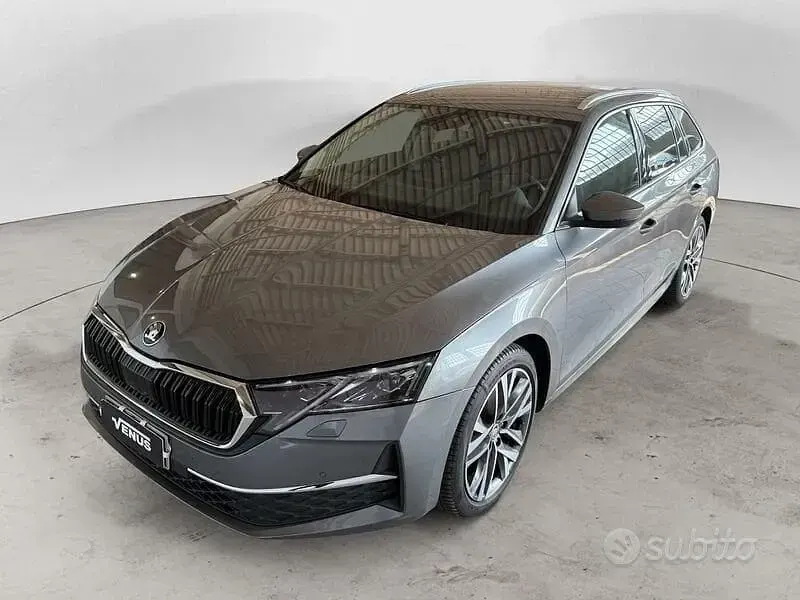 Usata Skoda Octavia Style 116 CV (85 kW) 2024 Grigio Station wagon