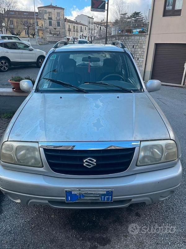 Second-hand Suzuki Vitara 94 CP (69 kW) 2002 SUV