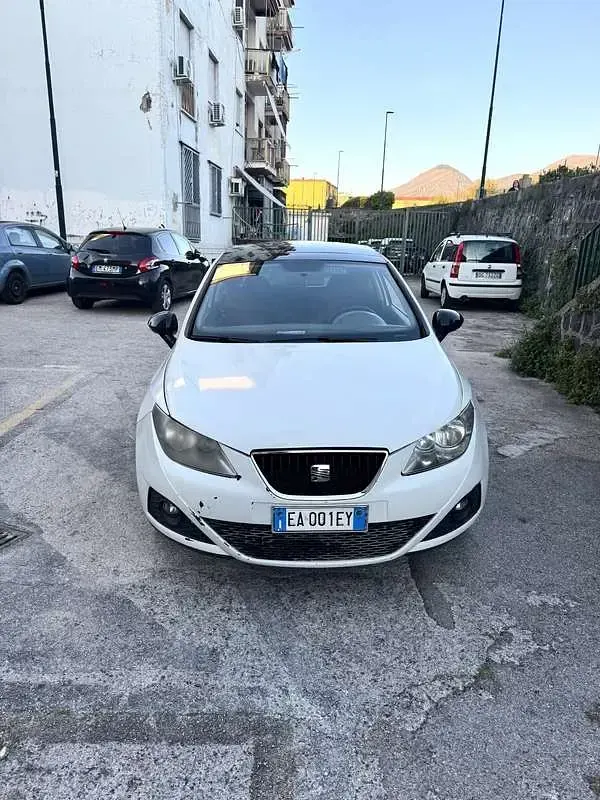 Usata Seat Ibiza 69 CV (50 kW) 2010 Berlina