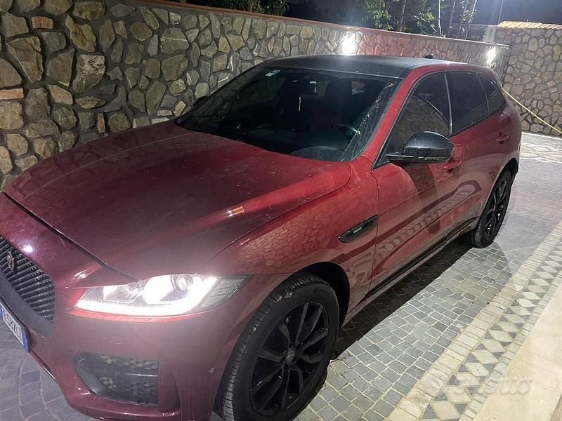 Usata Jaguar F-Pace 180 CV (132 kW) 2016 Rosso SUV