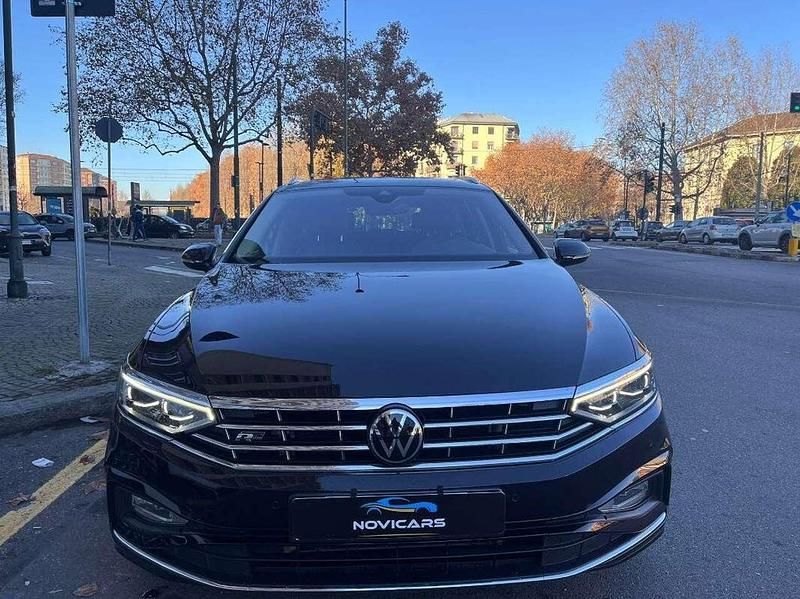 Usata VW Passat Executive 200 CV (147 kW) 2020 Nero Station wagon