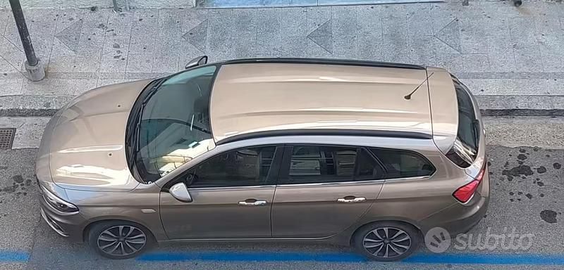 Usata Fiat Tipo 2017 Marrone Station wagon