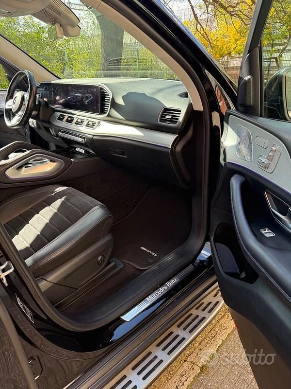 Usata Mercedes GLE300 Premium Plus 2020 Nero SUV