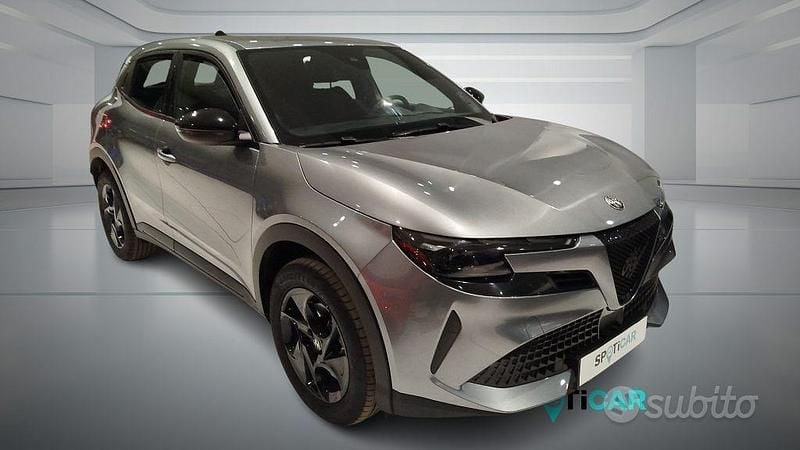 Usata Alfa Romeo GT Junior 145 CV (106 kW) 2025 Grigio SUV
