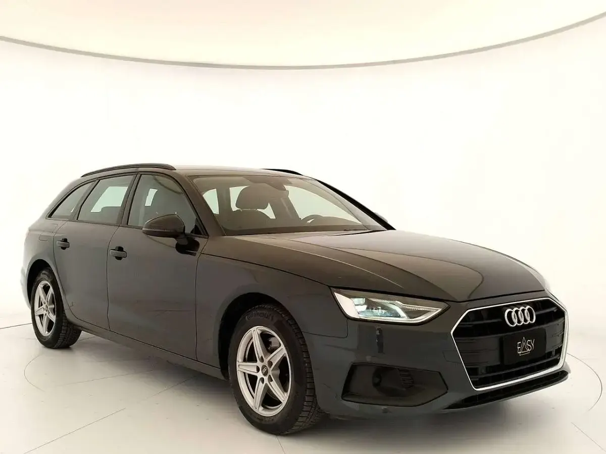 Usata Audi A4 Ambiente 163 CV (119 kW) 2022 Grigio Station wagon