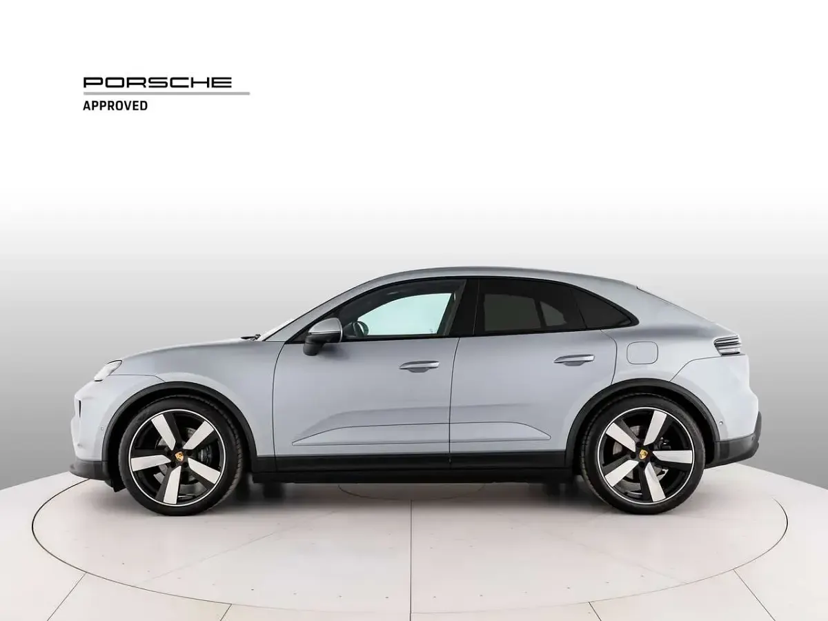 Usata Porsche Macan 144 kW (197 CV) 2025 Argento dolomite metallizzato SUV