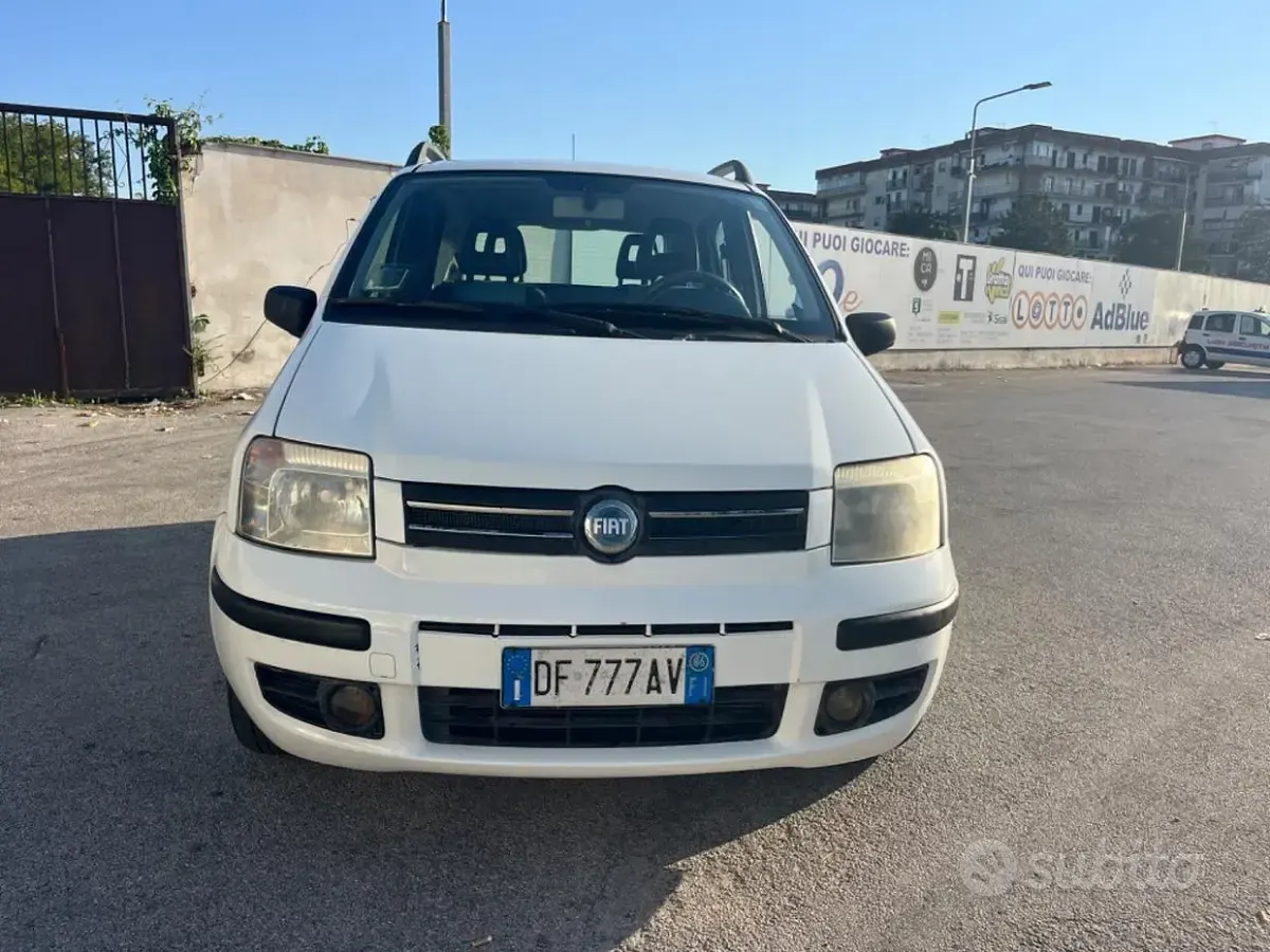 Usata Fiat Panda Emotion 75 CV (55 kW) 2006 Utilitaria