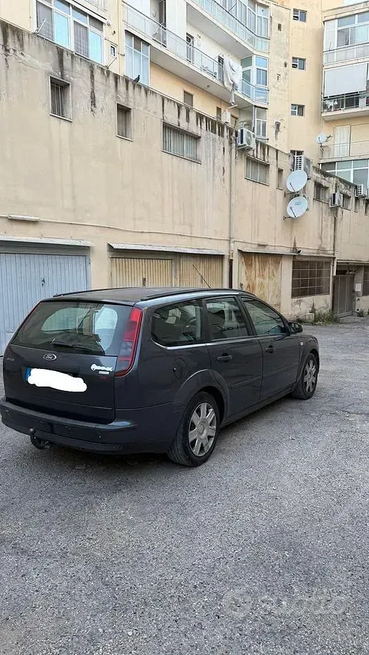 Usata Ford Focus 116 CV (85 kW) 2008 Nero Station wagon