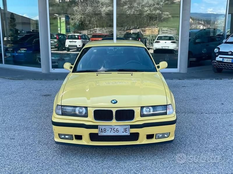 Usata BMW 320 150 CV (110 kW) 1994 Giallo Coupé